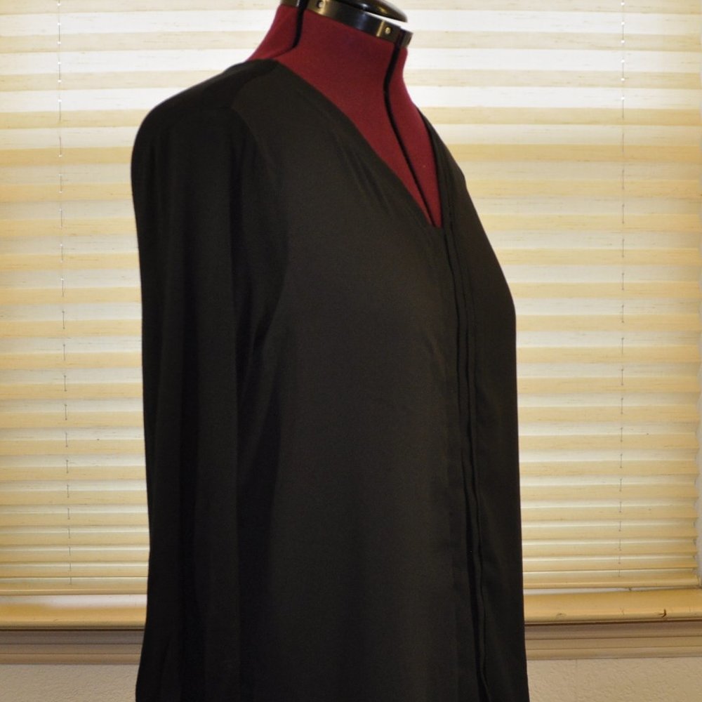 Dana Buchman (XL) Black Blouse